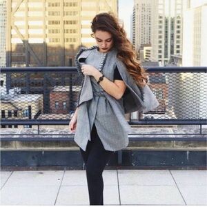 Banana Republic x Olivia Palermo cape. NWT, XS.
